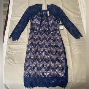 Floral Lace 3/4 Sleeve Scalloped Hem Halter Neck Sheath Dress